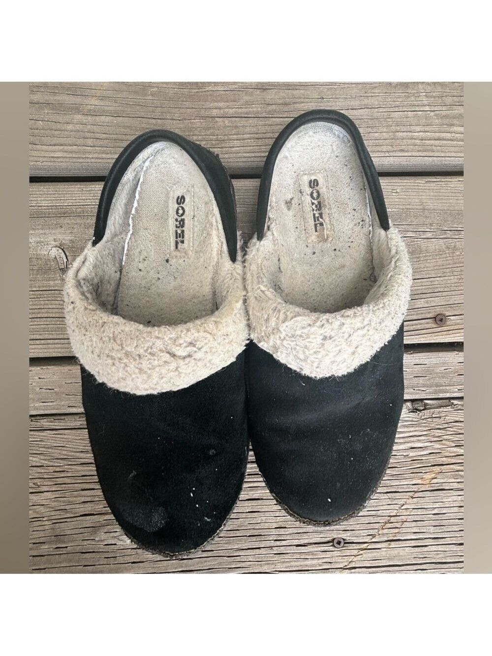 Sorel Black and Cream Slippers with Sleek Design - Picture 3 of 6